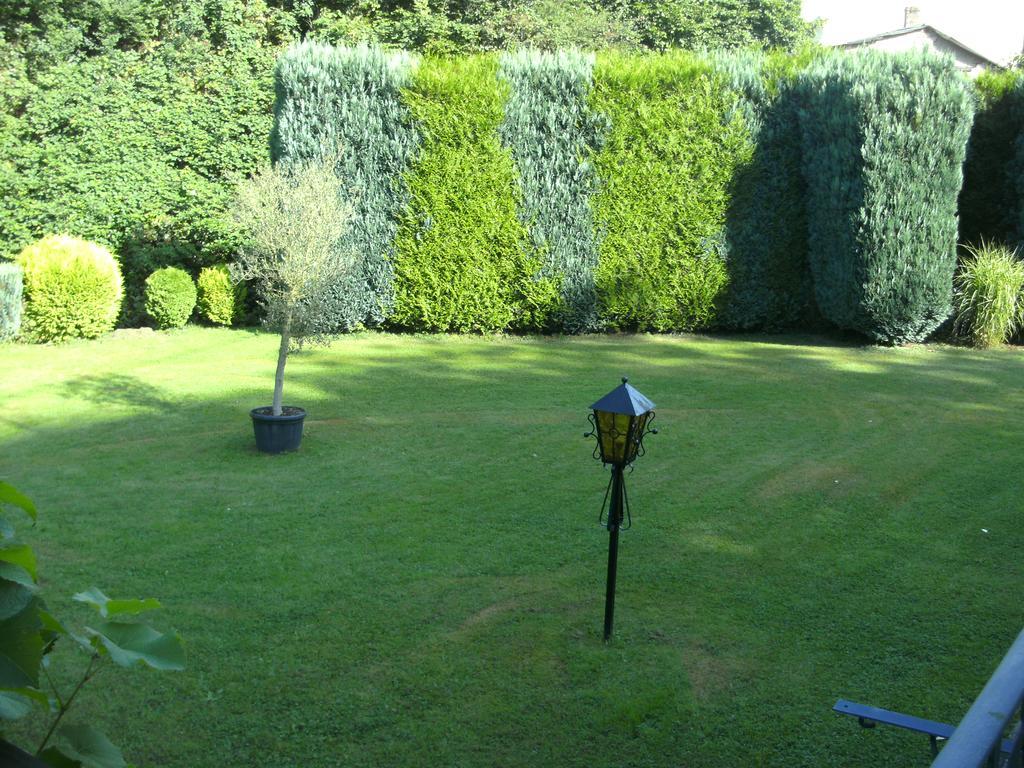 Pension Waldfrieden Maring-Noviand Exterior photo